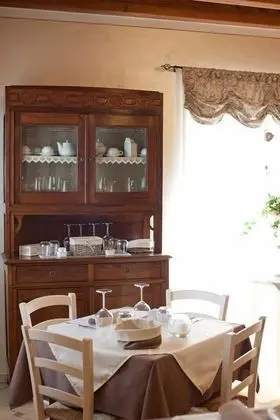 Al Borgo - Trattoria con Alloggio - Lobi
