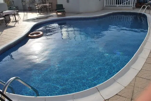 Al Deyafa Hotel Apartments - Havuz