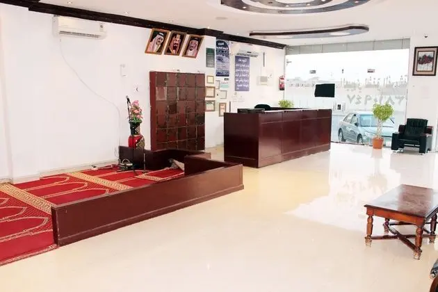 Al Eairy Furnished Apartments Qassim 4 - Lobi
