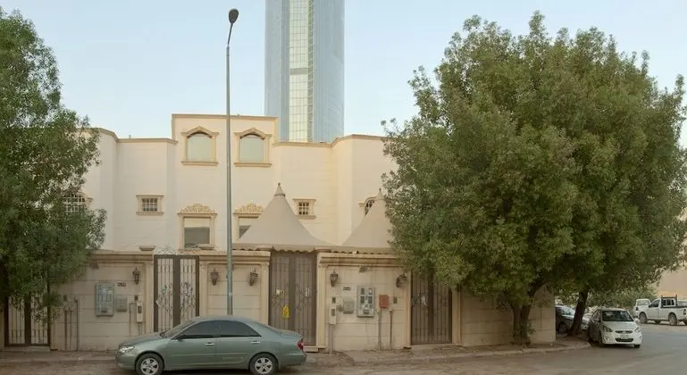 Al Farhan Hotel Suites Al Aqiq - Dış Mekan
