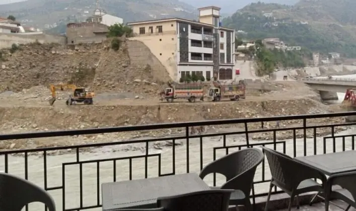 Al Fateh Hotel