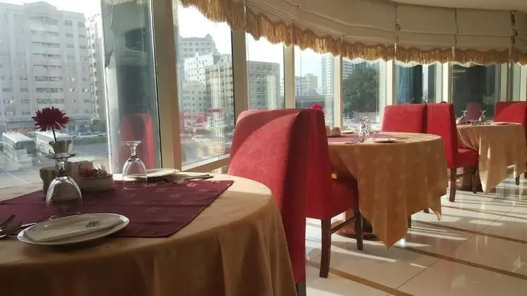 AL HAYAT HOTEL APARTMENTS - Yerinde Yemek