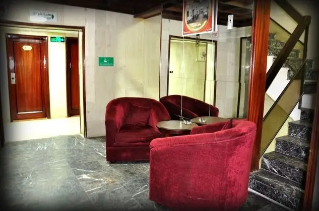 Al Higgi Hotel - Lobi