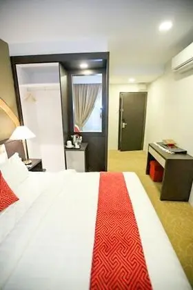 AL KHATIRI HOTEL