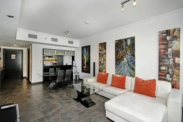 Al Majara 5 by Deluxe Holiday Homes