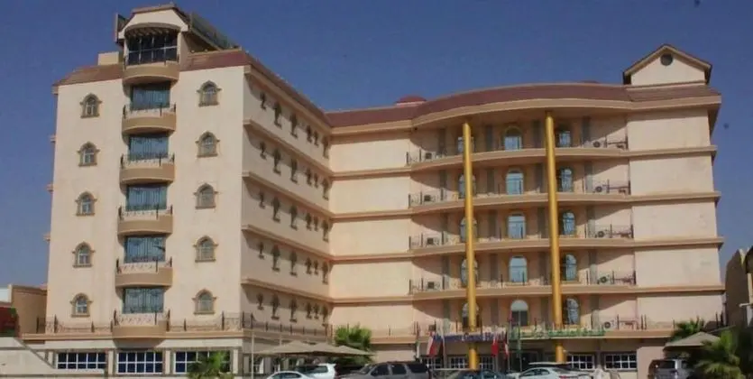 Al Mansour Grand Hotel فندق المنصور جراند