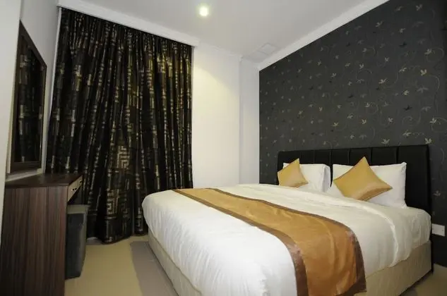 Al Muhanna Plaza Luxury Apartments - Oda