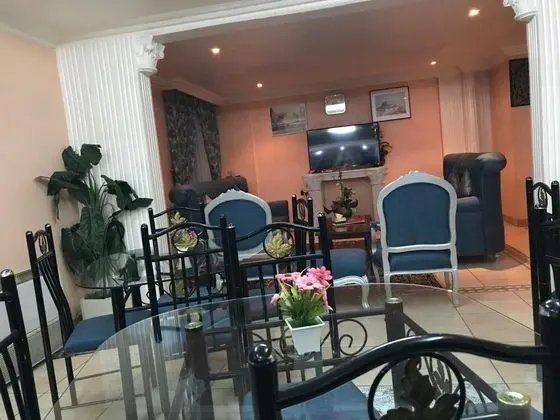 Al Musafer Hotel Riyadh - Yerinde Yemek
