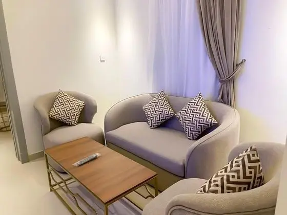Al Muteb Suites Al Najah - Oda Düzeni