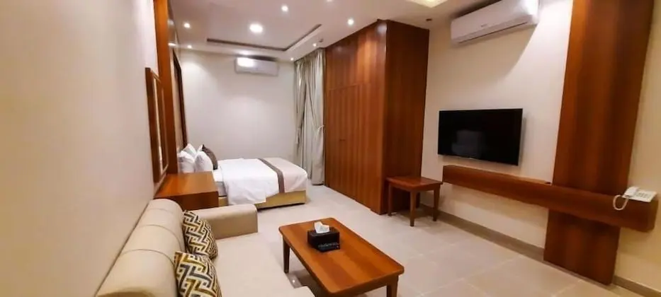 Al Muteb Suites Al Yarmouk - Oda