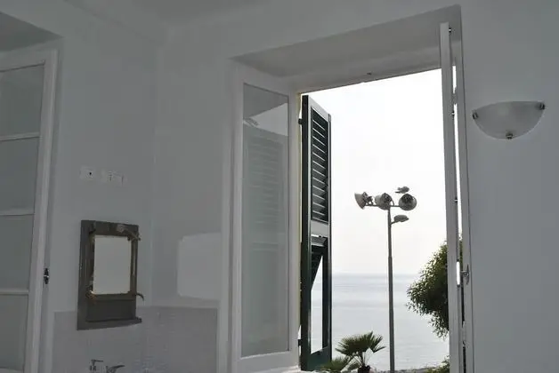 Al Piccolo Scoglio - Room & Breakfast - Oda Manzaraları