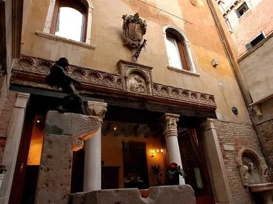 Hotel Al Ponte Mocenigo