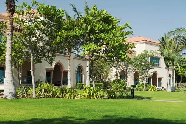 Al Raha Beach Hotel - Dış Mekan