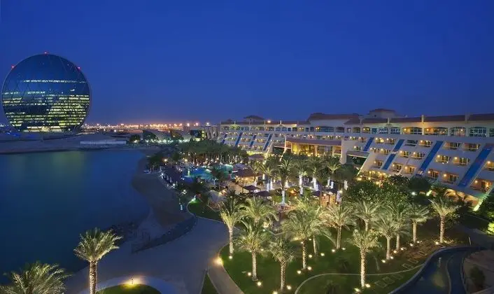 Al Raha Beach Hotel - Plaj