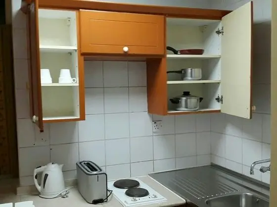 Al Raien Hotel Apartment - Mutfak