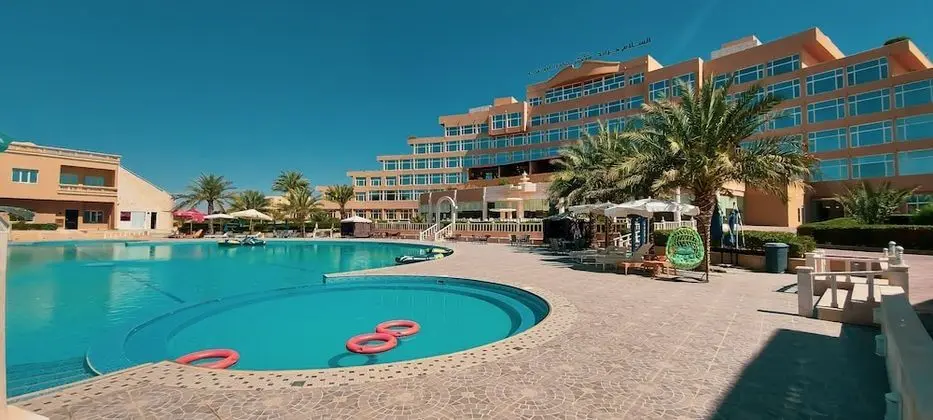Al Salam Grand Hotel & Resort - Havuz