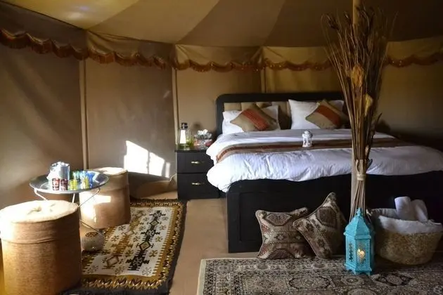 Al Sarmadi Desert Night Camp - Oda