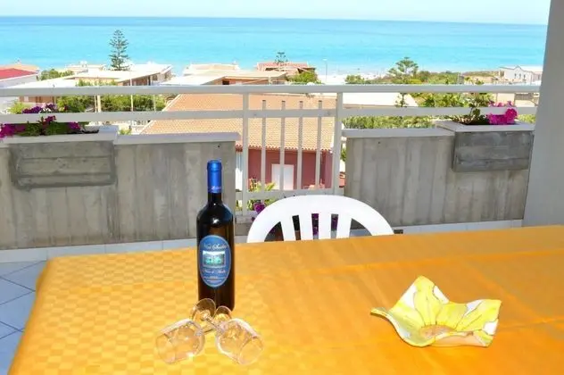 Al025a in Alcamo With 3 Bedrooms and 1 Bathrooms - Oda