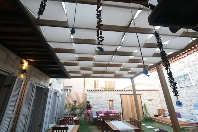 Alacati Cona Butik Otel - Dış Mekan