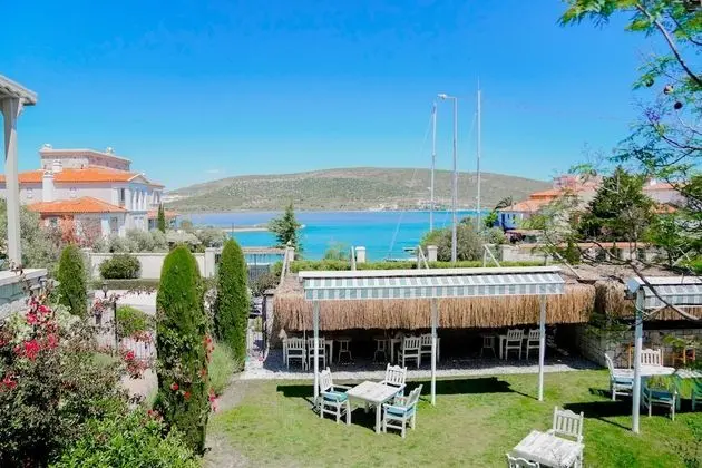 Alacati Marina Palace Otel - Dış Mekan