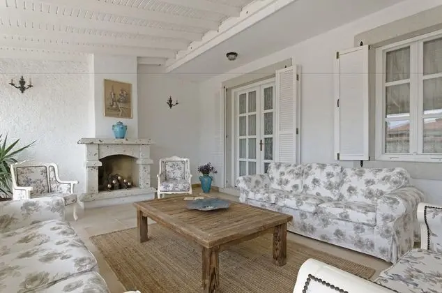 Alacati Roka Tas Otel - Lobi
