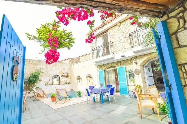 Alaçatı Asmalı Konak Otel - Havuz