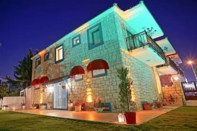 Alaçatı Private Hotel - 10