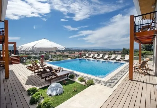 Alaçatı Villa Renk