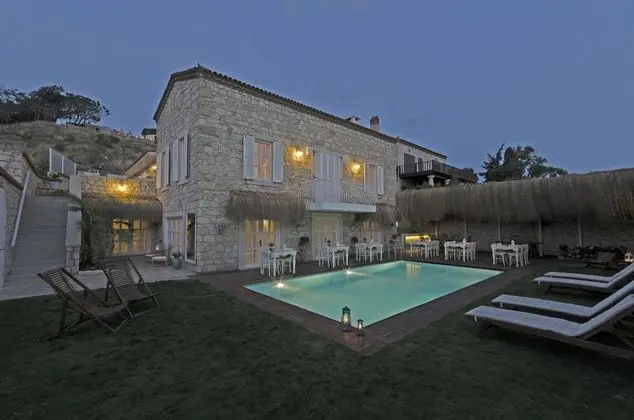 Alaçatı Roka Taş Otel