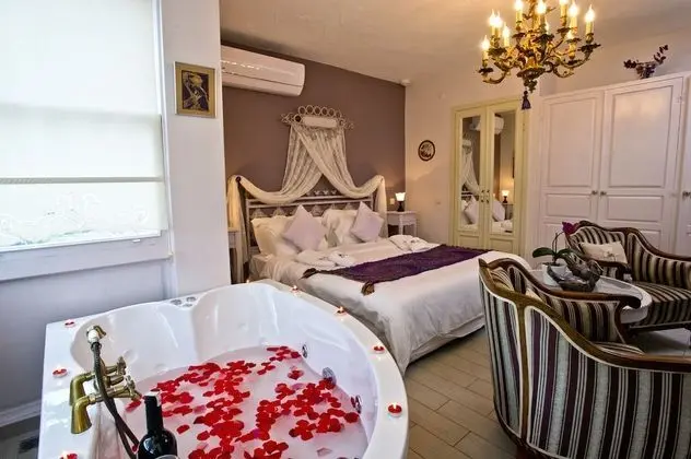 Alaçatı Sultan Konak Butik Otel - 1