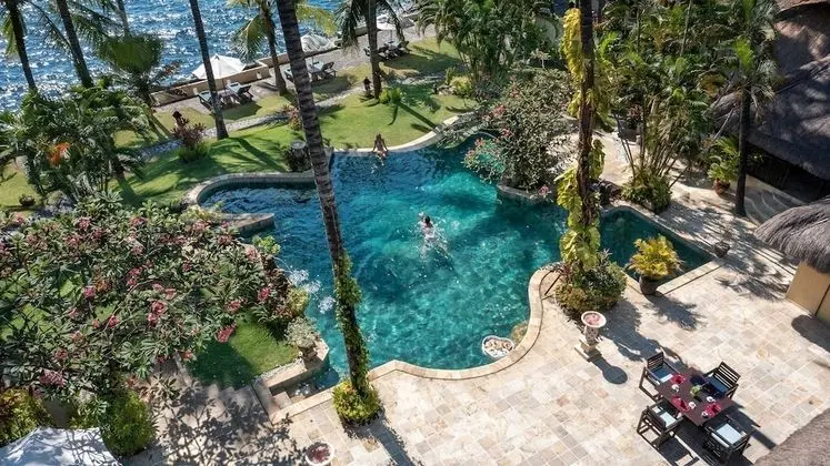 Alam Anda Ocean Front Resort & Spa - Havuz