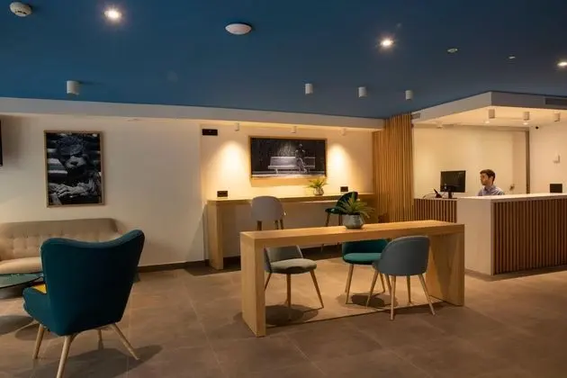 Alameda Rooms Santiago - Lobi