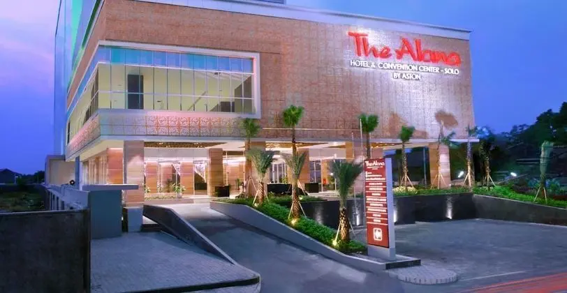 The Alana Hotel and Convention Center - Solo by Aston - 1