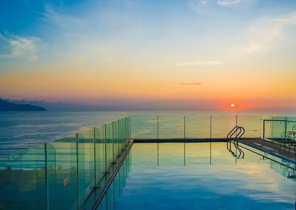 Alani Hotel & Spa