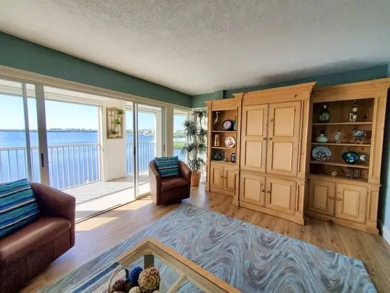 Alan's Hickory Bay West Condo - Oda
