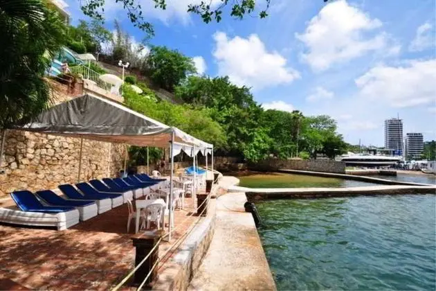 Alba Suites Acapulco - Plaj