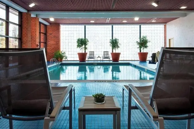 Albany Marriott - Havuz
