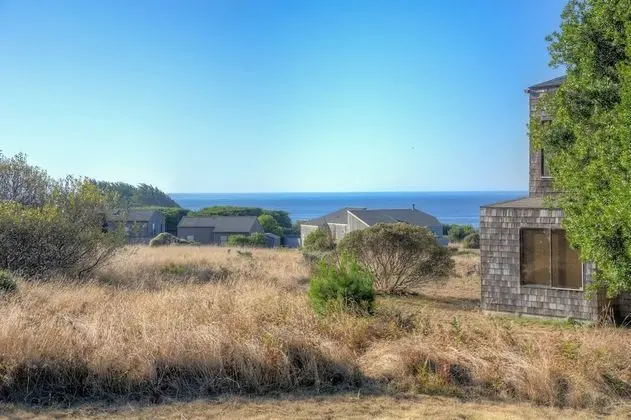Albatross House