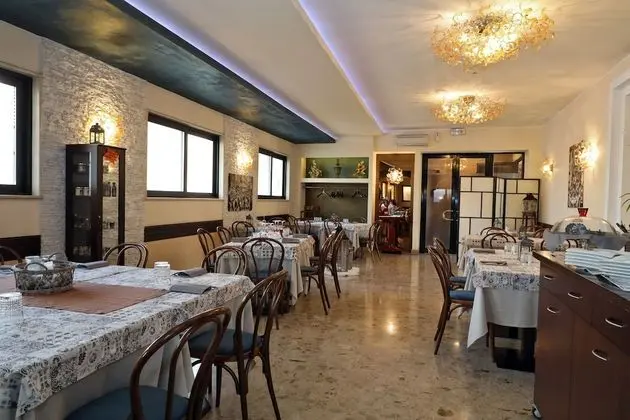 Albergo Al Castello - Yerinde Yemek