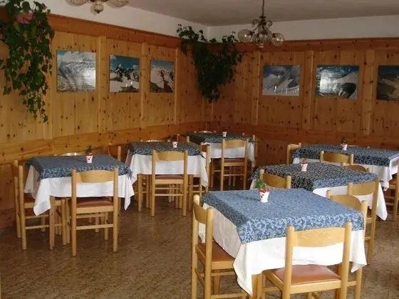 Albergo Alpina - Yerinde Yemek