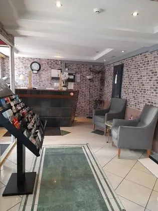 Hotel Albergo - Lobi