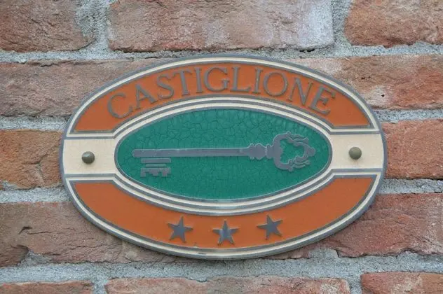 Albergo Castiglione Langhe - Dış Mekan