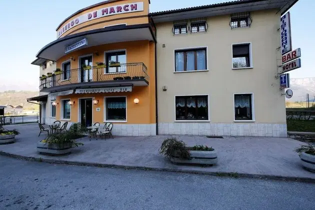 Albergo De March