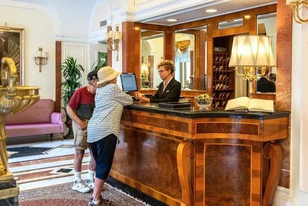 Albergo Del Senato - Lobi