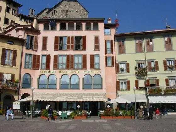 Albergo Ristorante Moderno