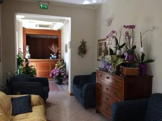 Albergo Roma Spiaggia - Lobi
