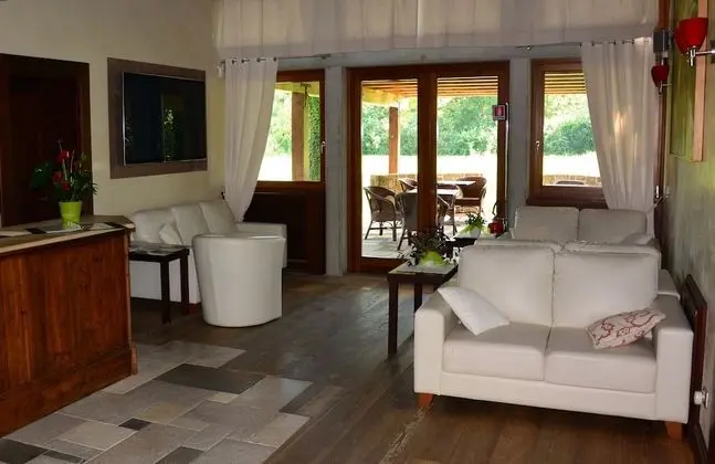 Albergo Vinnaeria La Baita - Lobi