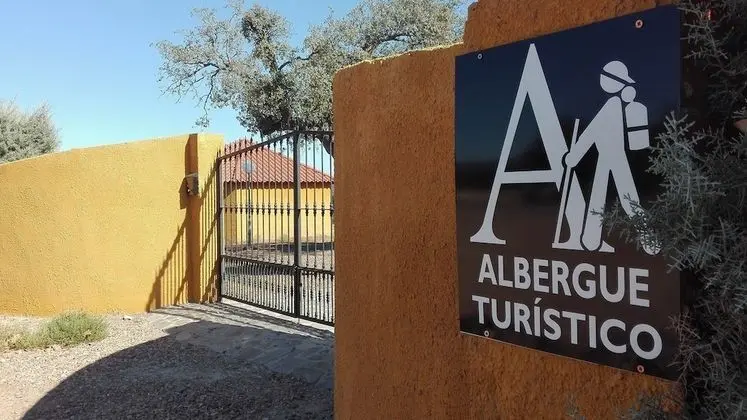 Albergue Turistico Cornalvo