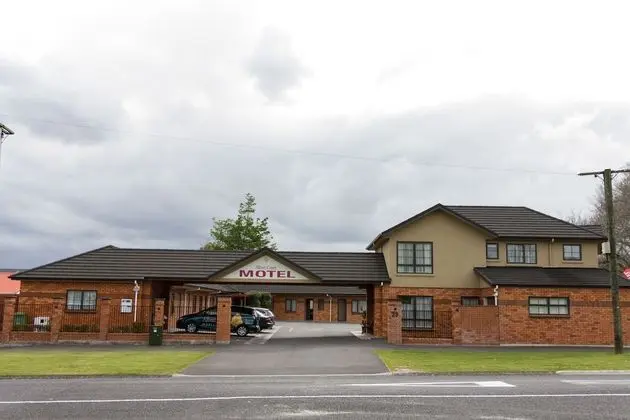 Albert Court Motor Lodge