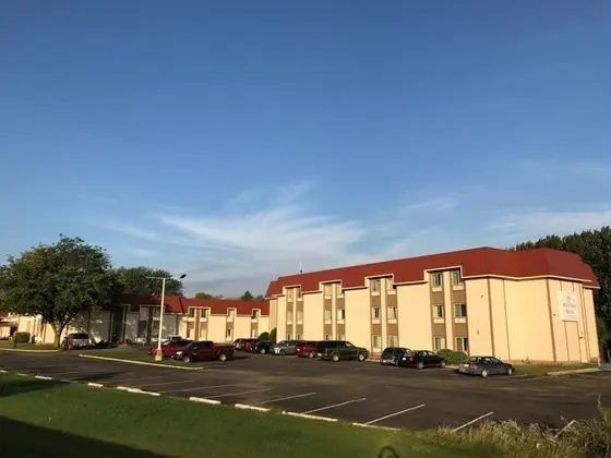 Albert Lea Inn and Suites